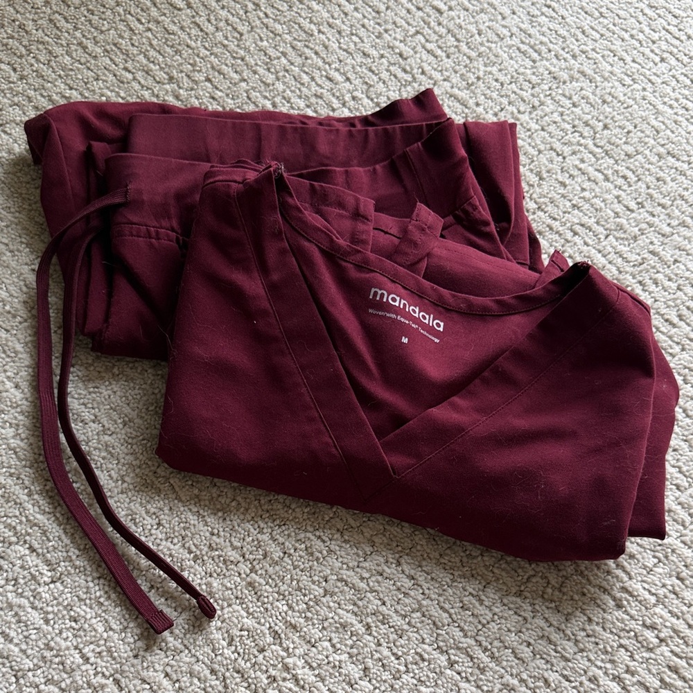 Mandala Burgundy Scrub Set
